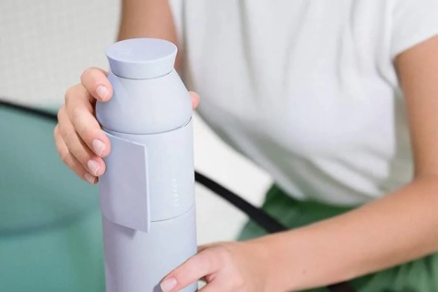 Bidon termiczny Closca Wave Wearable Travel Bottle 600 ml, kolor: Antarctica