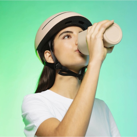 Bidon termiczny Closca Wave Wearable Travel Bottle 600 ml, kolor: Sahara