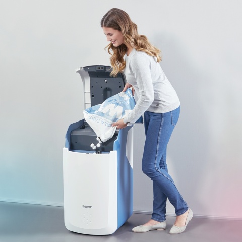 Zmiękczacz wody jonowymienny BWT PERLA SILK XL 25 BIO WIFI